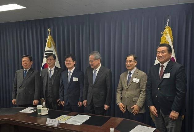 한교총 "교회의 본질 회복하고, 사회 통합과 섬김과 나눔 실천해야"