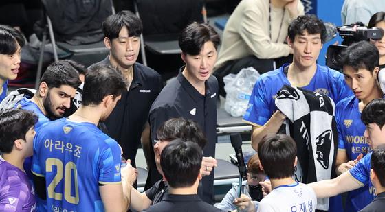 6위에서 PO까지…'박철우호 우리카드'의 뜨거웠던 봄