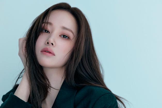 전종서 "'버닝'으로 데뷔…영화제 취향일 것 같다고? 나는 평범한 사람" 