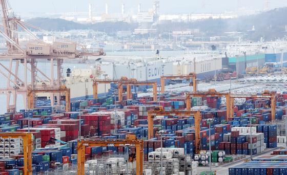 전문가들 "2% 성장, 반도체 사이클이 관건"…재정 역할엔 '신중론'