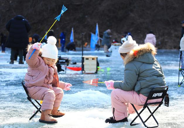경북 '영양 꽁꽁 겨울축제' 25일까지 진행…얼음낚시·눈썰매 체험