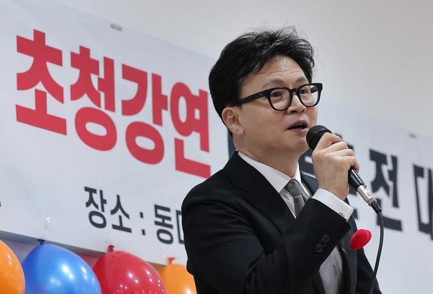 이호선 "기회 주려고 韓가족으로 표기"…韓측 "조작 인정한 것"