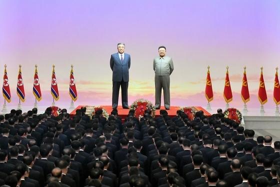 北 노동당 창건 81주년 맞아 축하 분위기…"존엄과 위용 최고 경지"[데일리 북한]