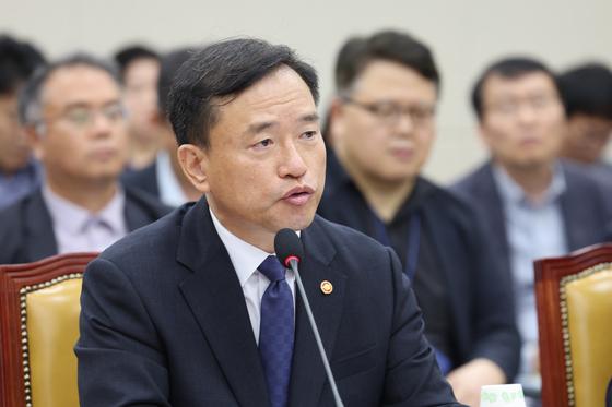 구글·애플 인앱결제 과징금 3년째 결론 못 내…방미통위 "이달 의결"
