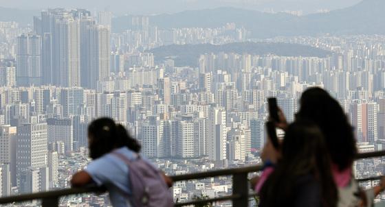 "내년에도 새 집 부족"…서울 대단지 분양·입주권 잇단 신고가