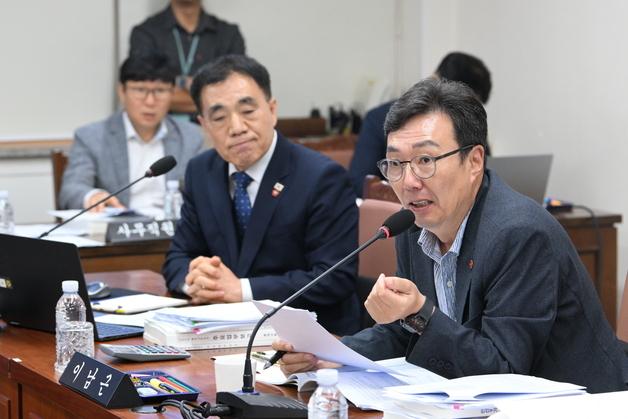 제주 제2공항 갈등조정기구 운영방식 '오락가락'…"혼란드려 죄송"