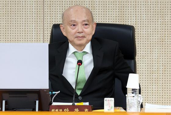 공무원노조, 안창호 인권위원장 공수처 고발…"의견서 수정 강요"