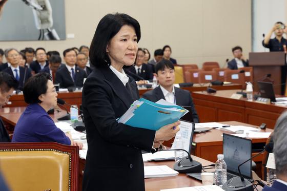 [국감초점] 과방위, 與주도 이진숙 국감 제척…이진숙 "국민 심판 있을 것"