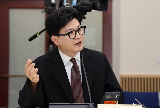 한동훈 "브라질 계란, 李의 룰라 선물"…외교부 "회담서 결정 안 해"(종합)