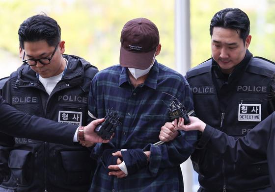 스마트워치 뜯고 접근금지 뚫고…"철저한 분리만이 해답, 의무체포제 도입도"