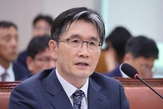 공수처, 尹 '한동훈 수사·감찰방해 혐의' 각하…오동운 "범죄 성립 어려워"