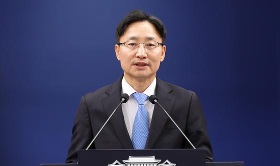 李대통령, 신임 대통령비서실장에 임광현 국세청장 임명