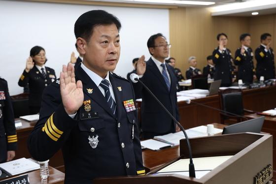 [국감] 선서하는 고범석 서울경찰청장