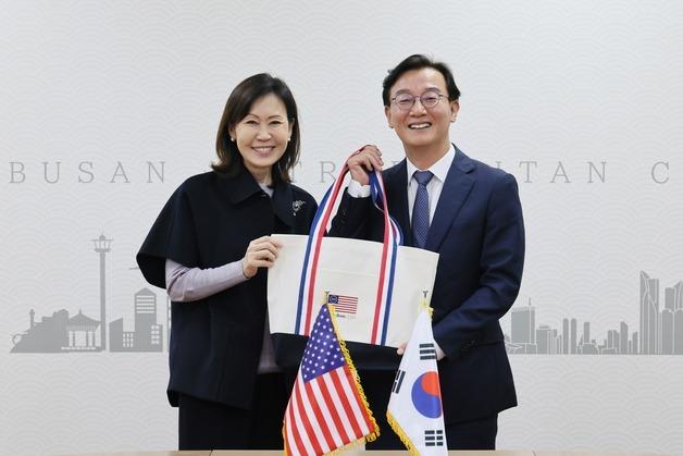 전재수 부산시장, 스틸 주한미국대사 접견…경제·해양 협력 논의