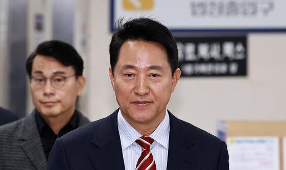 '운명의 날' 항소심 공판 출석하는 오세훈 시장