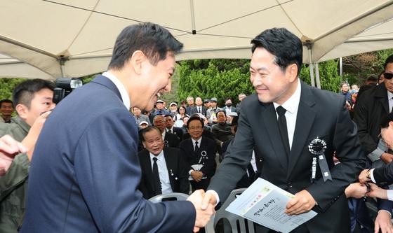 인사 나누는 장동혁 대표·오세훈 시장