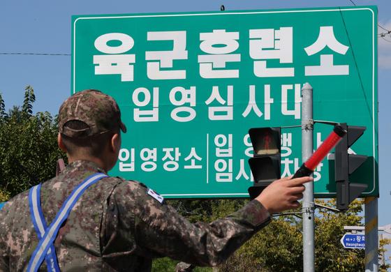 "수능 만점자는 왜 軍 면제 안 해줘요?" [국감 말말말]