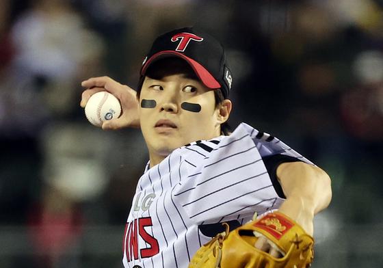KIA-LG 3위 놓고 오늘 끝장 승부…홈런왕·다승 1위도 최종전서 결정