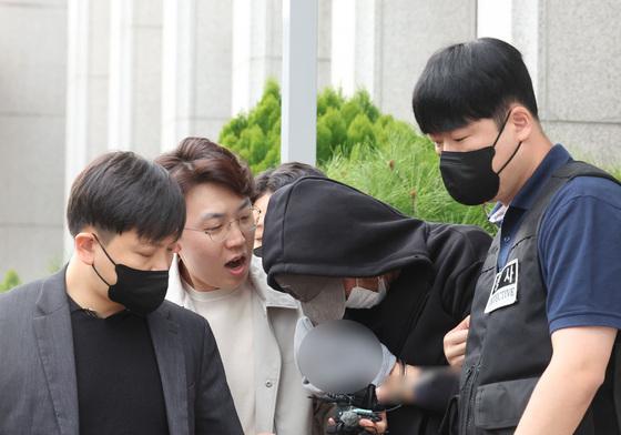 전남경찰청, 나주 부부 강도살해범 신상 공개 결정…내일 오전 10시