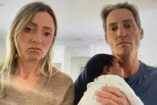 "친부모 찾아달라"…흑인 아기 출산한 백인 부부, '누가 봐도 아내 불륜?'