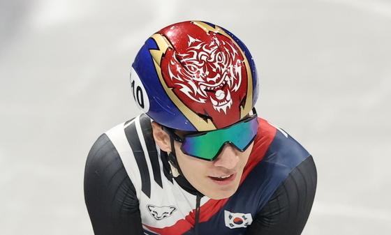 쇼트트랙 황대헌·신동민, 男 1500m 준결선행…임종언 탈락[올림픽]