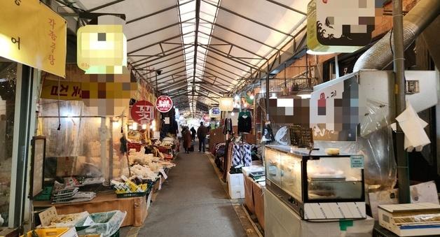 "설 명절 대목 맞나요"…물가 부담에 전통시장도 '찬바람'