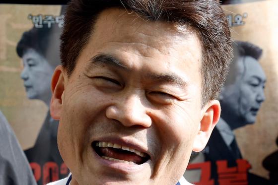 [뉴스1 PICK] '李 대통령 명예훼손 혐의' 전한길 경찰 소환