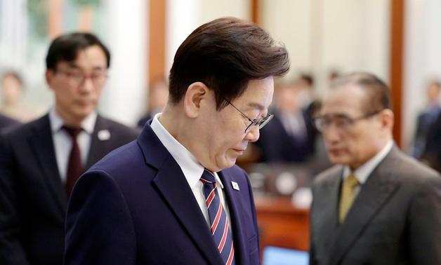 李대통령 "다주택 매도 강요한 적 없다…부동산 투기 세력 책임 져야"