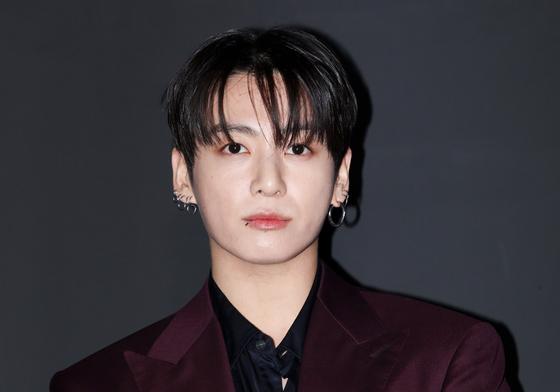 "무조건 산다" BTS 정국 효과…일상템부터 의류까지 품절 대란 [N이슈]