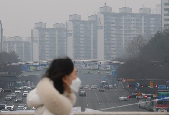 낮 최고 17도 '포근한' 설 귀성길…짙은 안개·미세먼지 주의