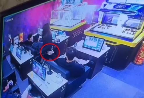 "도박 했어도 성추행은…" 롯데 선수들 발뺌, CCTV는?