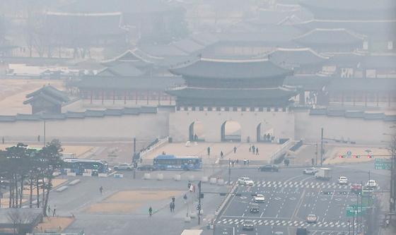 설 연휴 시작, 한산한 서울 도심