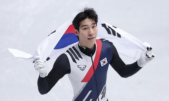 은메달 따낸 황대헌