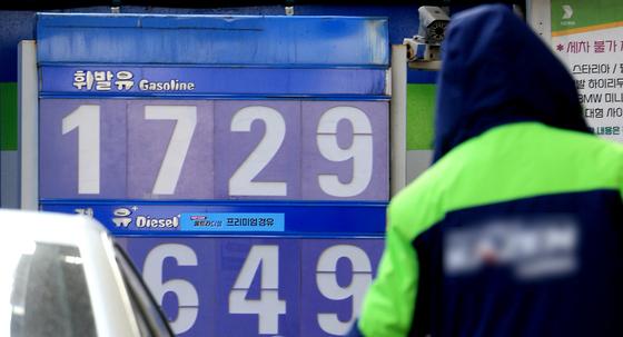 휘발유 가격 11주 만에 상승 전환…경유 가격 2주 연속 올라