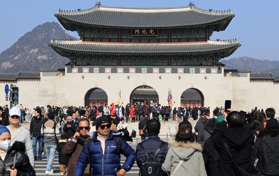 '영하 5도' 쌀쌀한 설날 아침…낮 최고 '13도'[내일날씨]