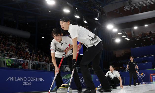 여자 컬링, 한일전 승리…이나현·김민선 빙속 女 500m 메달 무산(종합)