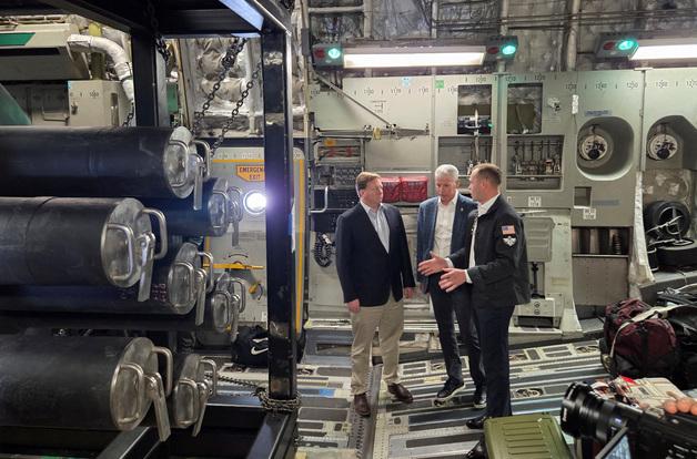 美국방부, 첫 '원자로 공수 작전'…"에너지 미래전 대비"