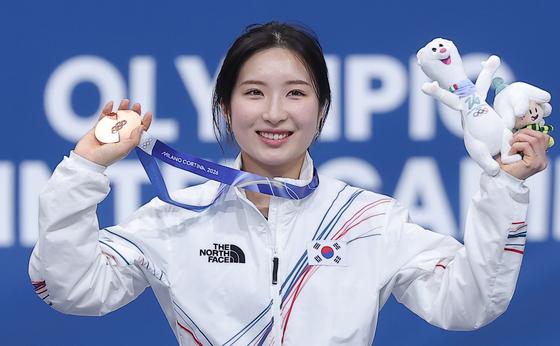 '신성' 김길리, 쇼트트랙 1000m 동메달…남자 계주 결선행