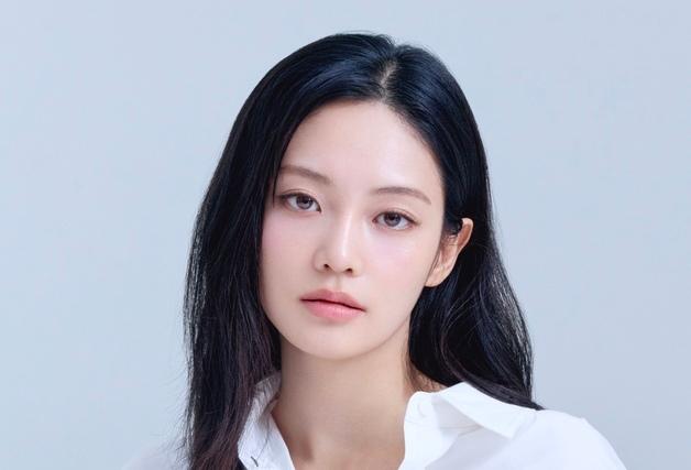 우다비, 어썸이엔티와 전속계약…유해진·박서준과 한솥밥