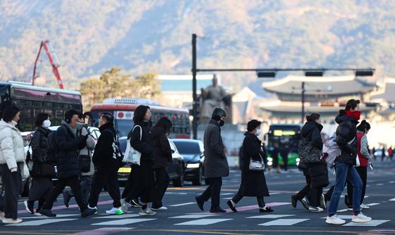 전국 대부분 '영상' 출근길…중부·경상권 일교차 15도 이상