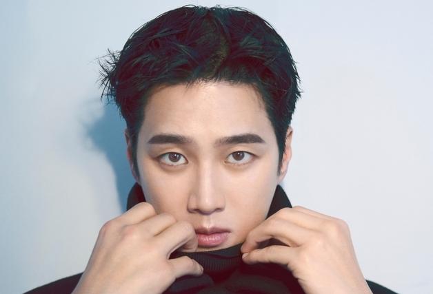 안보현, 정제된 섹시미…더 짙어진 카리스마까지 [N화보]