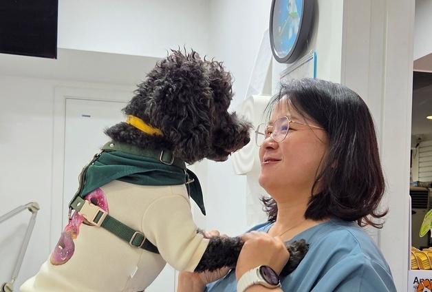 '진료비 대신 쌀포대' 받아준 동물병원…"동물 유기 않는 게 고맙죠" 
