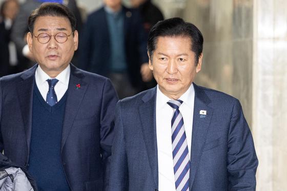 與 "사법·검찰개혁-3차 상법 개정안 5일 본회의서 처리 노력"