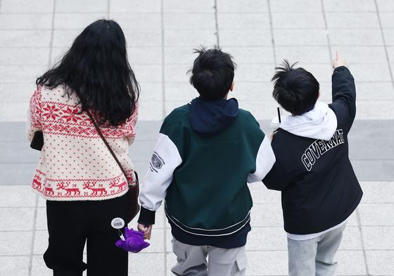 [오늘의 날씨] 울산(21일, 토)…낮 최고 18도, 밤부터 강풍