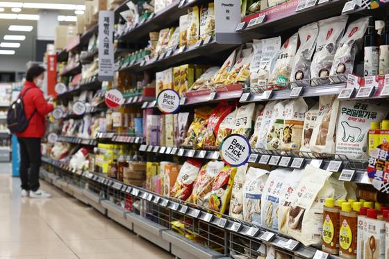 李대통령 지적에 빵값 도미노 인하…밀가루 가격도 추가 인하(종합)