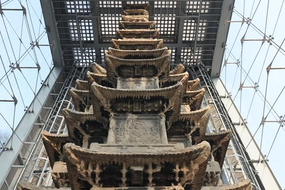 [뉴스1 PICK]원각사지 십층석탑, 27년 만에 유리막 속 모습 공개