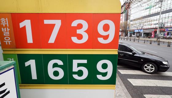 전국 주유소 휘발유 2주·경유 3주 연속 가격 ↑…다음주도 상승세 전망