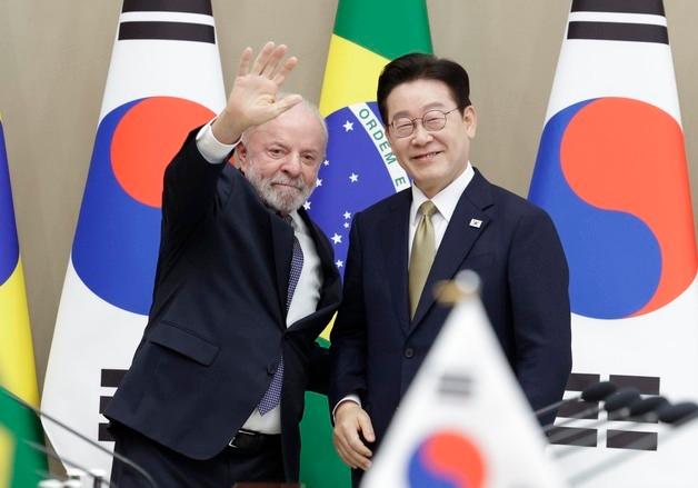 [뉴스1 PICK] 한·브라질 정상회담 "67년만에 '전략적 동반자관계'로 격상" 