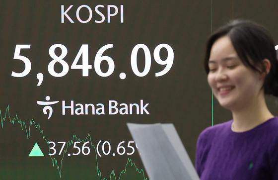 [뉴스1 PICK]6000선 넘보는 코스피 소폭 상승 마감