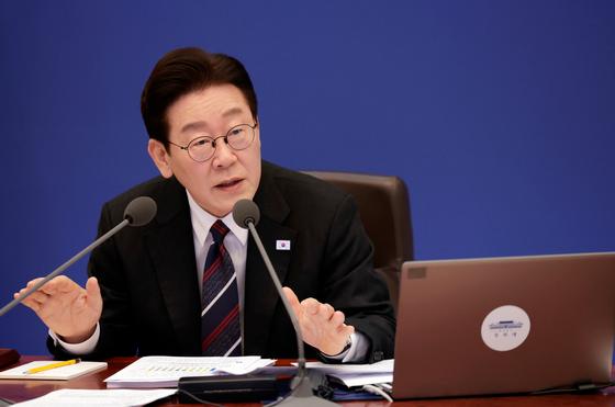 李 "비정상의 정상화"…금융위, 다주택 '묻지마 대출 연장' 대책 올인